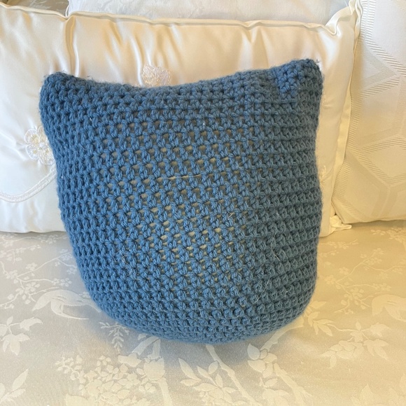 NWOT Hand Crochet Baby Owl Pillow - Picture 2 of 3